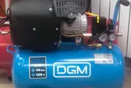 Воздушный компрессор dgm 440л/мин 100л